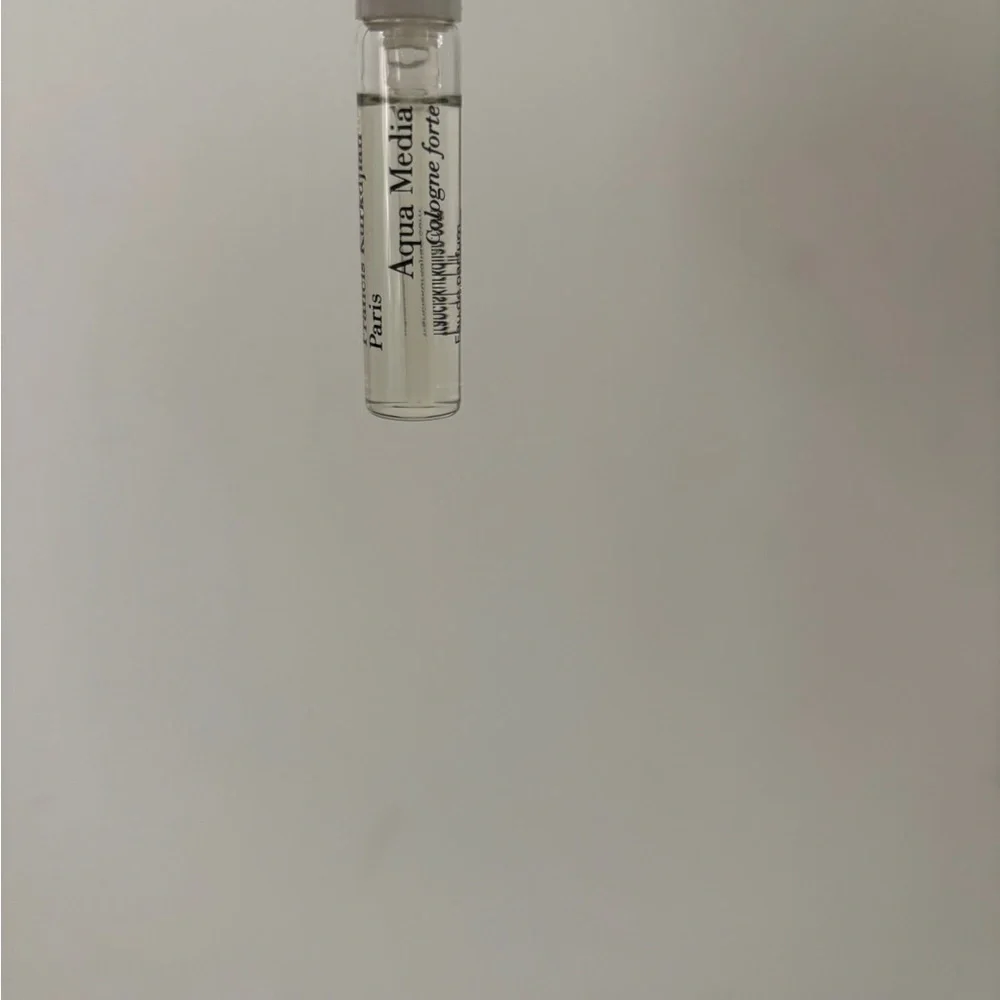 Jo Malone Orange Bitters Cologne with Silver Cap and Clear Vials - Picture 5 of 5